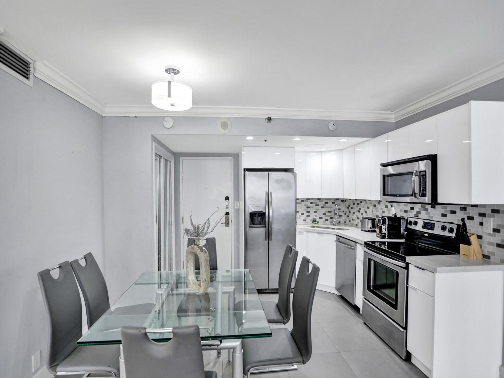 Amazing 3bd Ocean View Service 715 Apartment Miami Beach