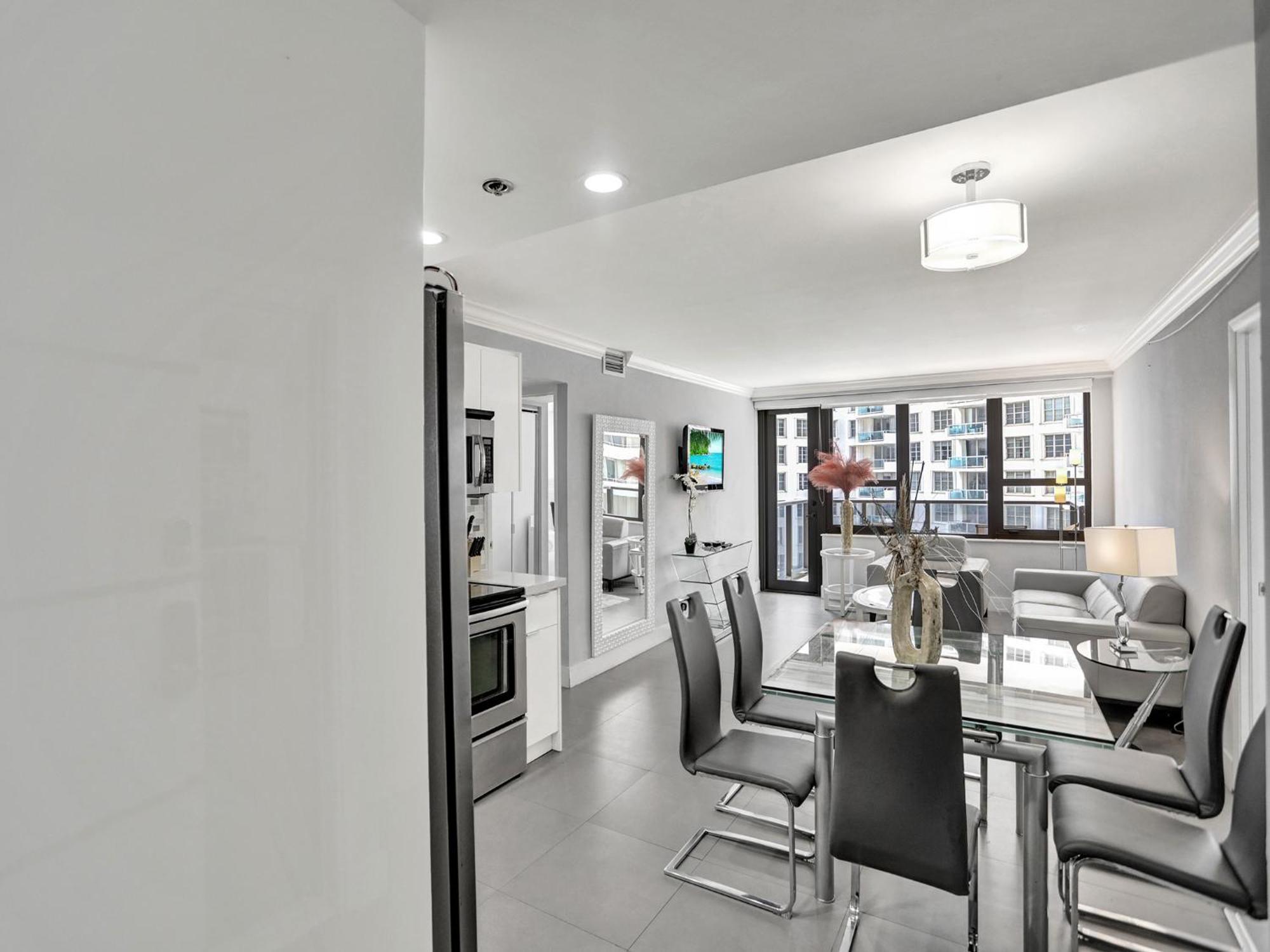 Amazing 3bd Ocean View Service 715 Apartment Miami Beach